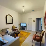 91 Golborne Road W10 5Nl