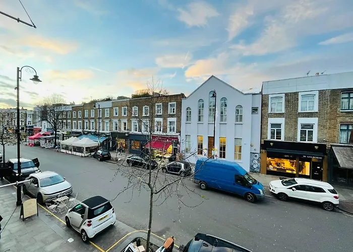 91 Golborne Road W10 5Nl